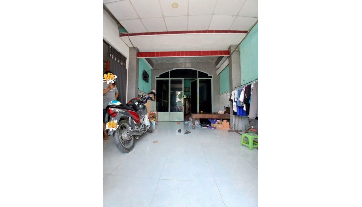 Bán Nhà: Hot!! Nhà Mặt Tiền Huỳnh Thị Hai 72 m2, chỉ 6,3  tỷ, Sát bên UBND Phường, KDC Sầm Uất